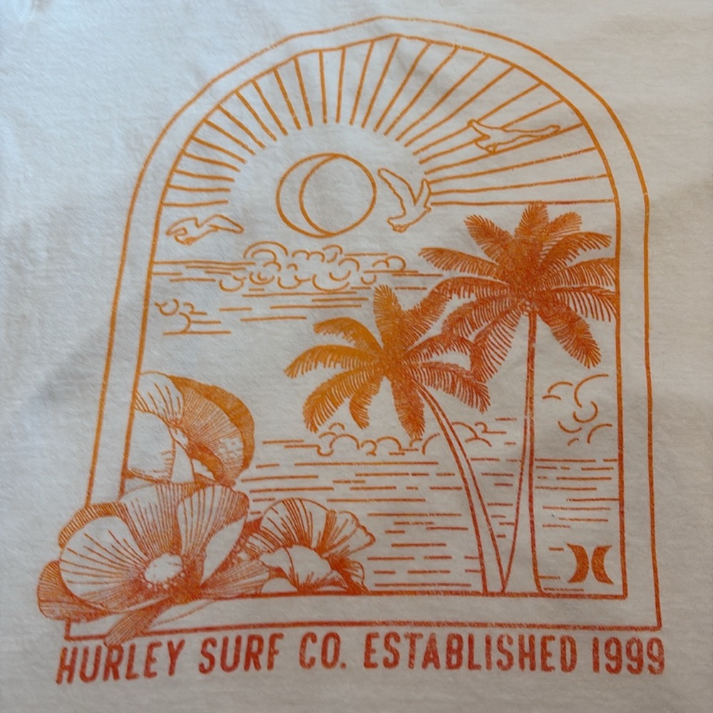 Like new!! Hurley tee shirt - Picture 2 of 6